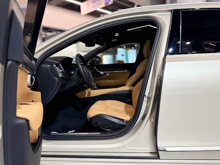 Volvo V90 2019 Cross Country T 5 AWD V — фото 14