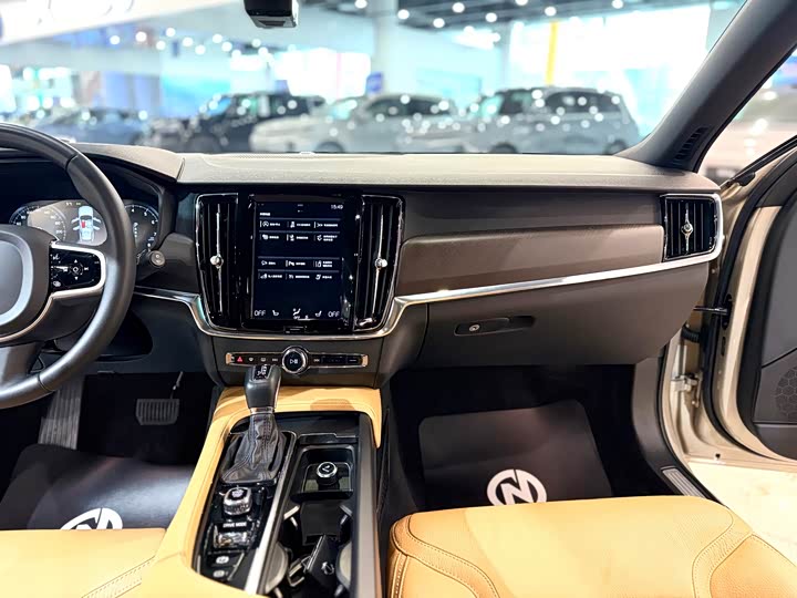 Volvo V90 2019 Cross Country T 5 AWD V — фото 20