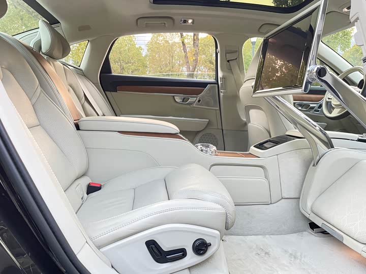 Volvo S90 Hybrid 2019 T 8 E Hybrid 3 V — фото 15