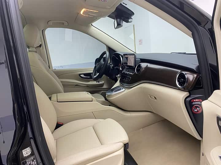 Mercedes-Benz V-Class 2022 V 260 — фото 18