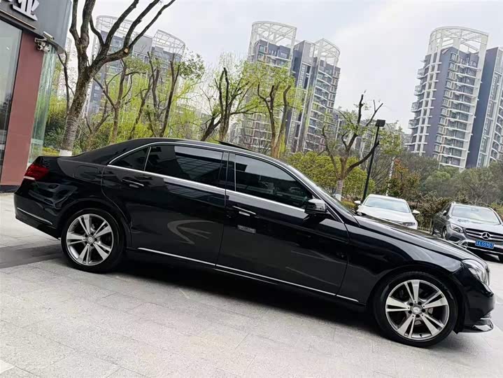 Mercedes-Benz E-Class E 320 L 4MATIC — фото 2