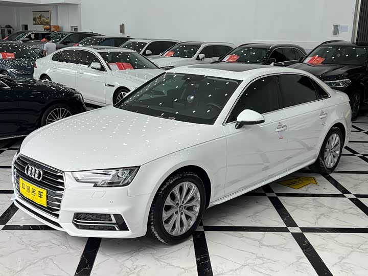 Audi A4L 2019 40 TFSI VI — фото 1