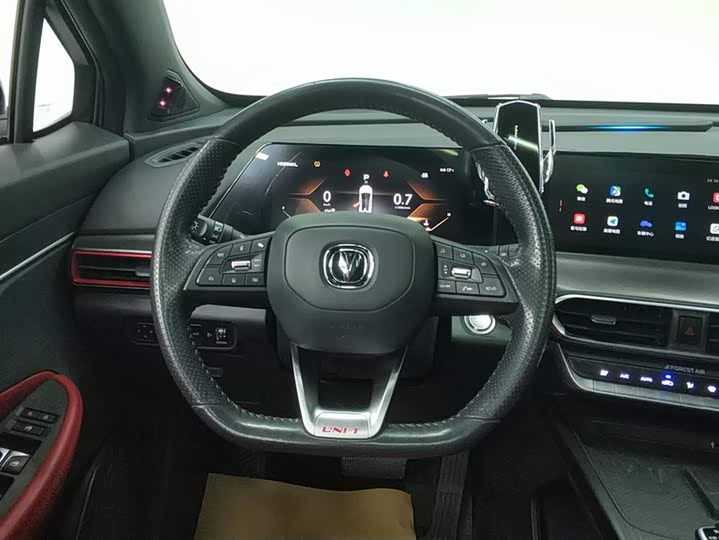 Changan UNI-T 2020 1.5 T Flagship — фото 15