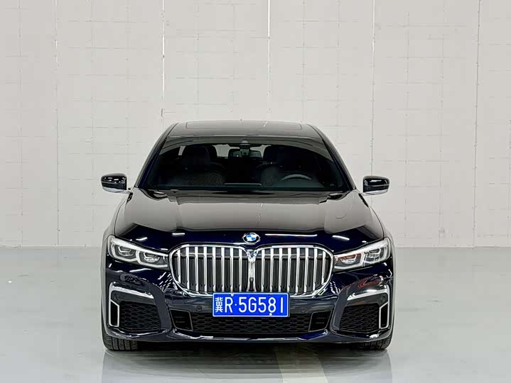 BMW 7 Series 730Li M спортпакет — фото 2