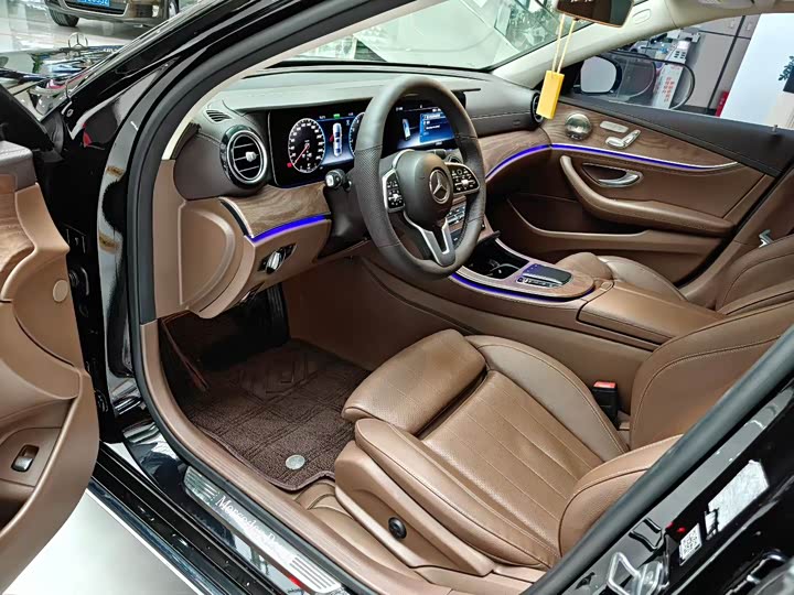 Mercedes-Benz E-Class 2020 E 260 L 4 MATIC — фото 4