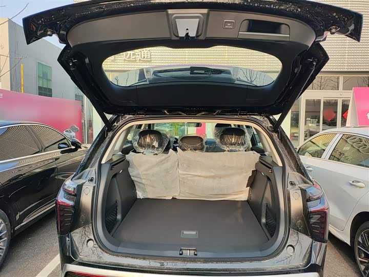 Hongqi HS3 PHEV 2025 125km PLUS 200 — фото 16