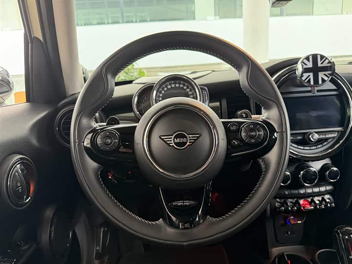 MINI Hatch — фото 10