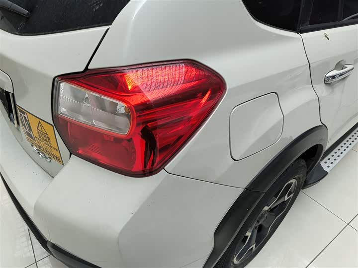 Subaru XV 2014 2.0i — фото 24