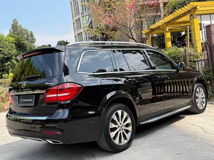Mercedes-Benz GLS 2018 GLS 400 4 MATIC — фото 4