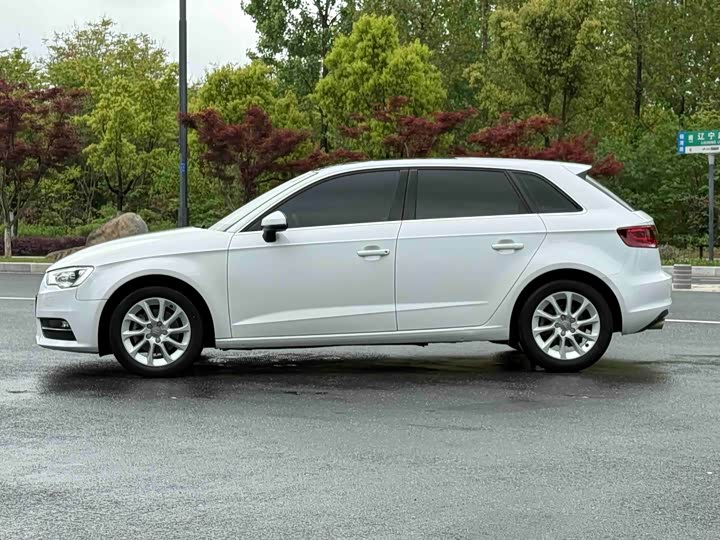 Audi A3 2016 Sportback 35 TFSI — фото 3