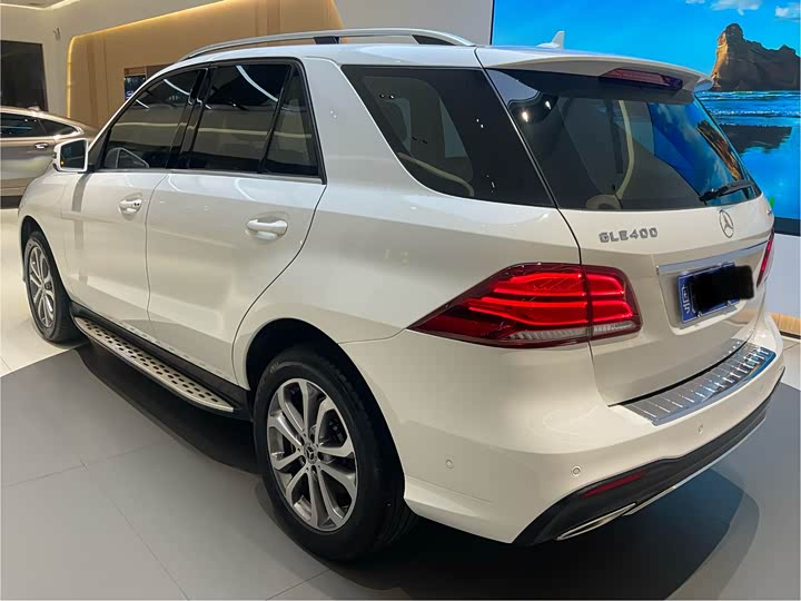 Mercedes-Benz GLE — фото 5