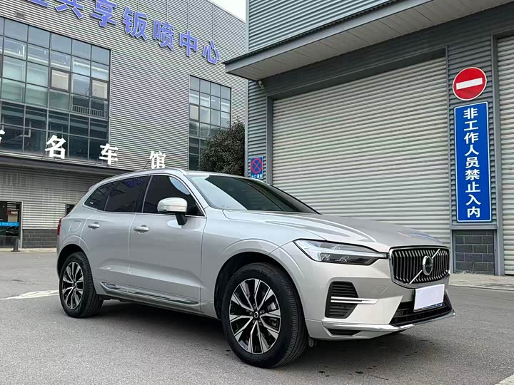 Volvo XC60 2024 B 5 4 WD — фото 5