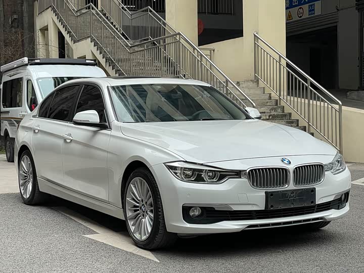 BMW 3-Series 2018 320 Li — фото 3