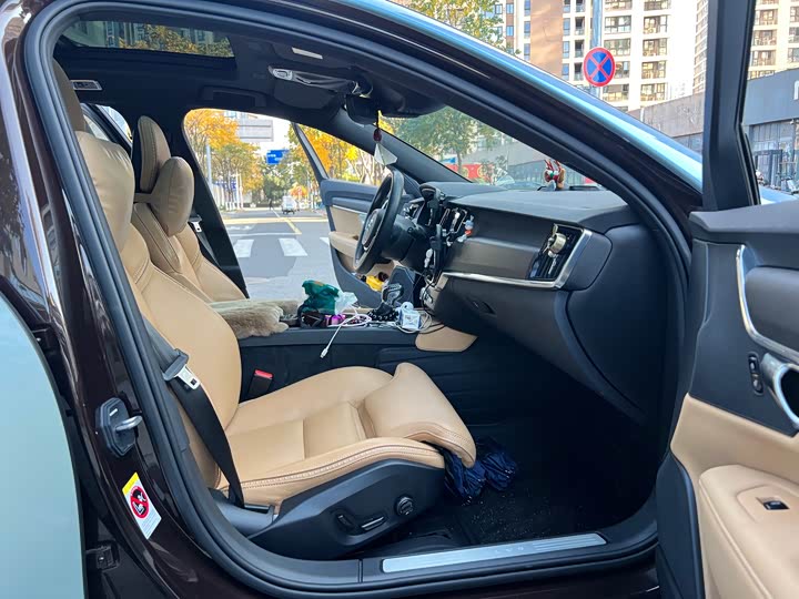 Volvo V90 2017 Cross Country T 5 AWD — фото 14