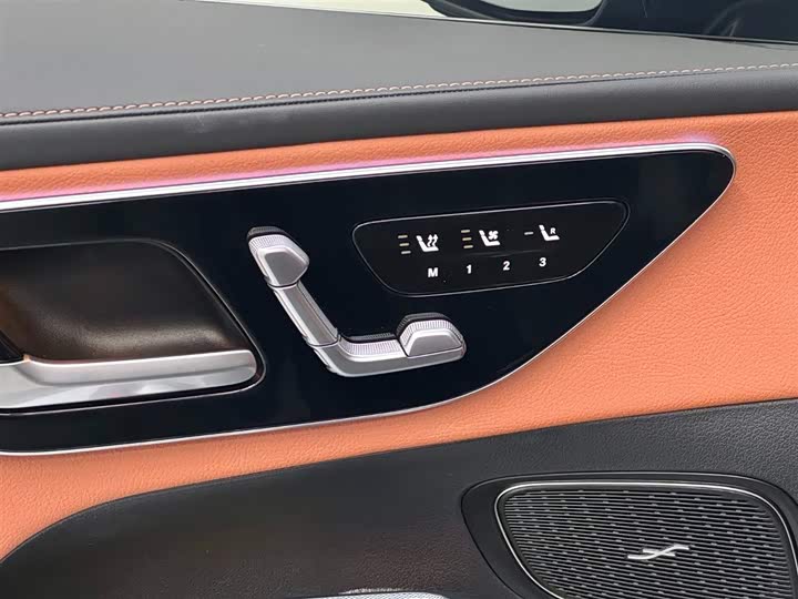 Mercedes-Benz GLC 2024 GLC 260 L 4 MATIC Luxury 5 — фото 8
