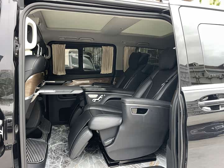 Mercedes-Benz V-Class 2020 V 260 L — фото 20