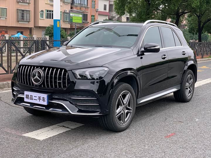 Mercedes-Benz GLE — фото 1