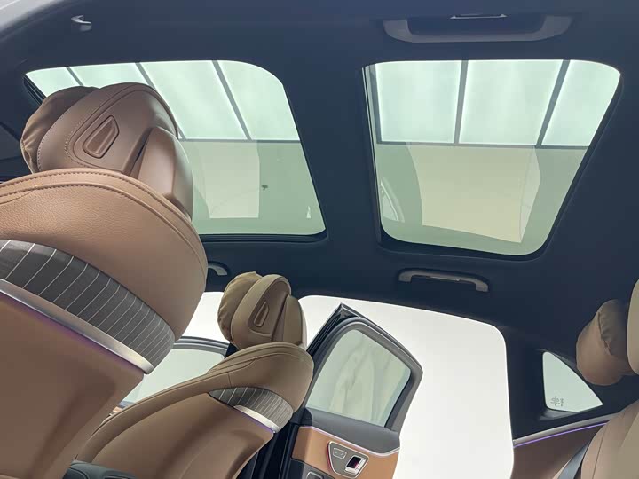 Mercedes-Benz E-Class 2025 E 300 L — фото 13