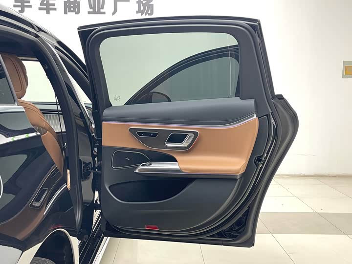 Mercedes-Benz E-Class 2025 E 300 L — фото 7