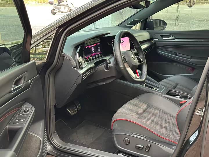 Volkswagen GTI — фото 6