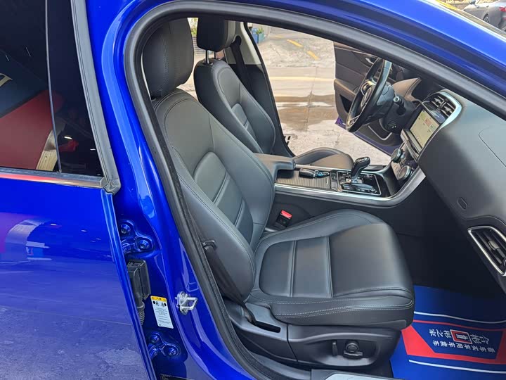 Jaguar XEL 2021 2.0 T 200 PS R-DYNAMIC — фото 19