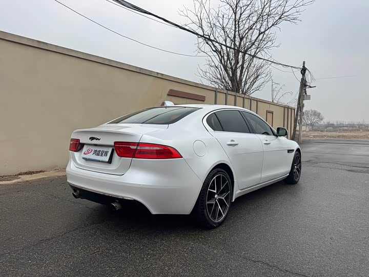 Jaguar XEL 2018 2.0 T 200 PS — фото 4