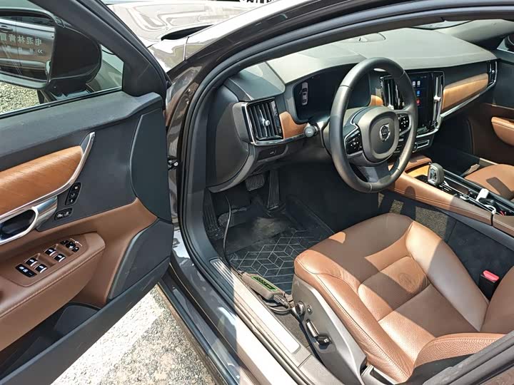 Volvo S90 2024 B 5 — фото 12