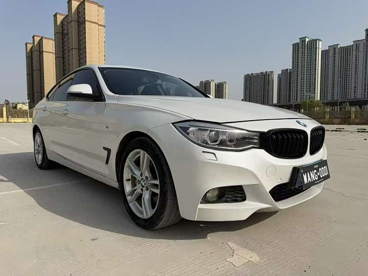 BMW 3-Series 2016 320i — фото 8