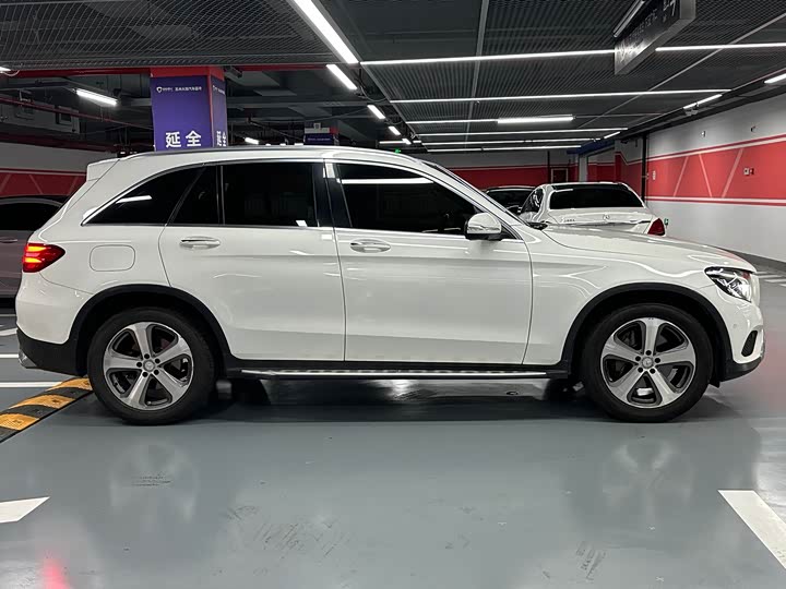 Mercedes-Benz GLC 260 4MATIC люкс — фото 4