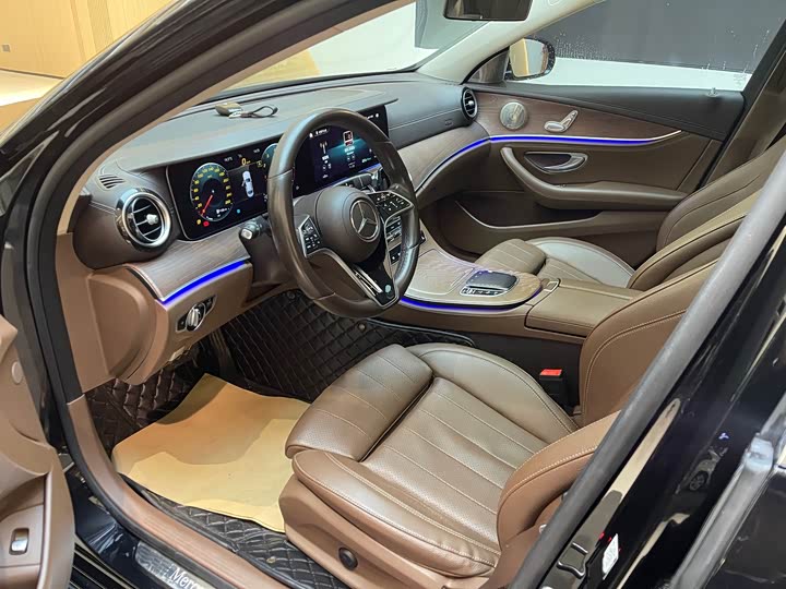Mercedes-Benz E-Class рестайлинг E 260 L — фото 5