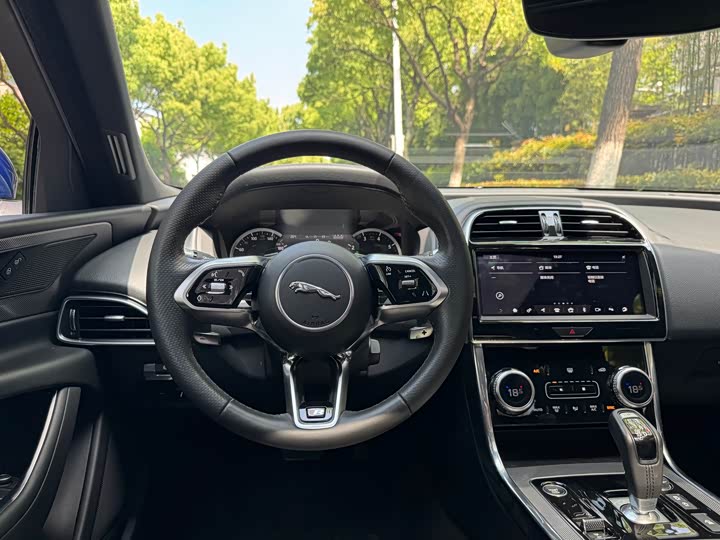 Jaguar XEL 2020 2.0 T 200 PS R-DYNAMIC — фото 12