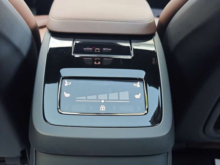 Volvo S90 Hybrid 2025 Hybrid 4 WD — фото 16