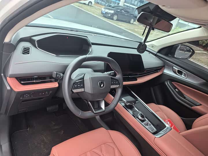 Changan CS55 PLUS 2024 1.5 T DCTPremium — фото 9