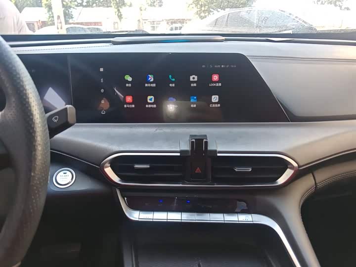 Changan UNI-T 2020 1.5 T Premium — фото 13