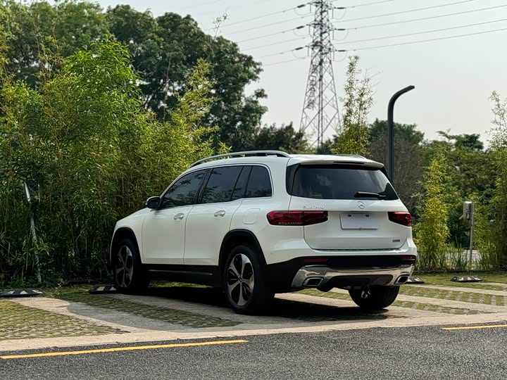 Mercedes-Benz GLB 2021 GLB 200 — фото 21