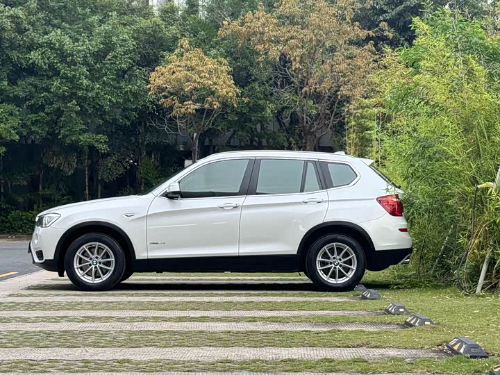 BMW X3 2016 s Drive 20i — фото 4