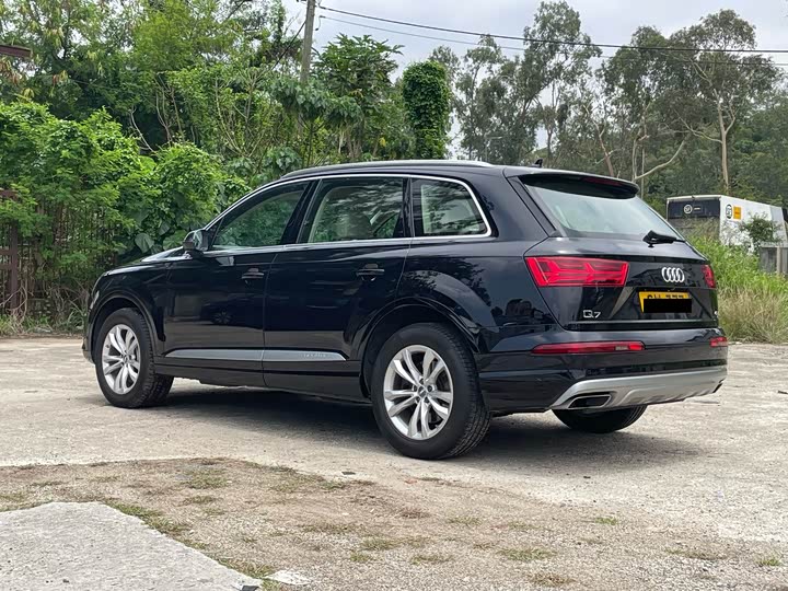 Audi Q7 2019 45 TFSI Comfort — фото 6