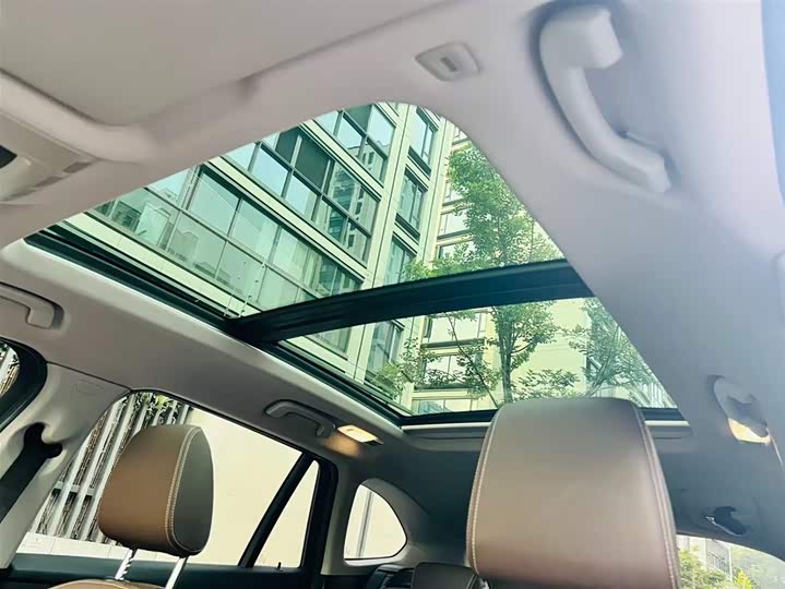 BMW X1 2022 s Drive 25 Li Leading — фото 16