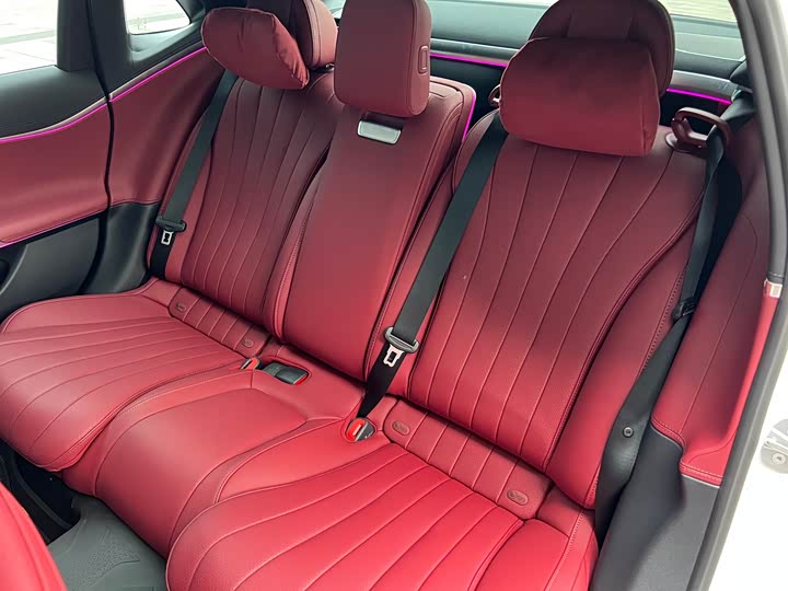 Mercedes-Benz E-Class 2025 E 300 L Luxury — фото 27