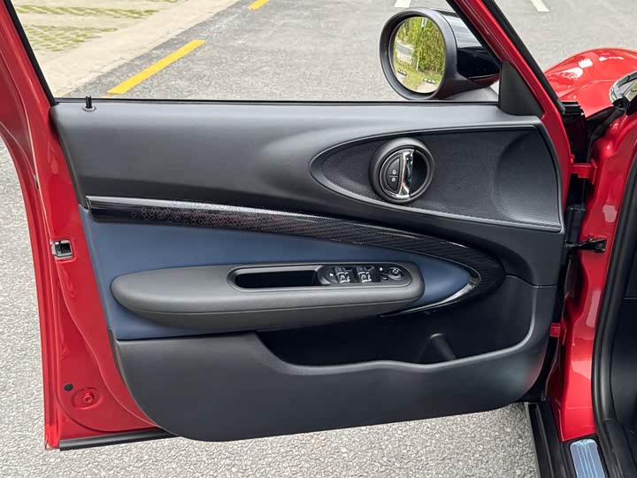 MINI Clubman — фото 13