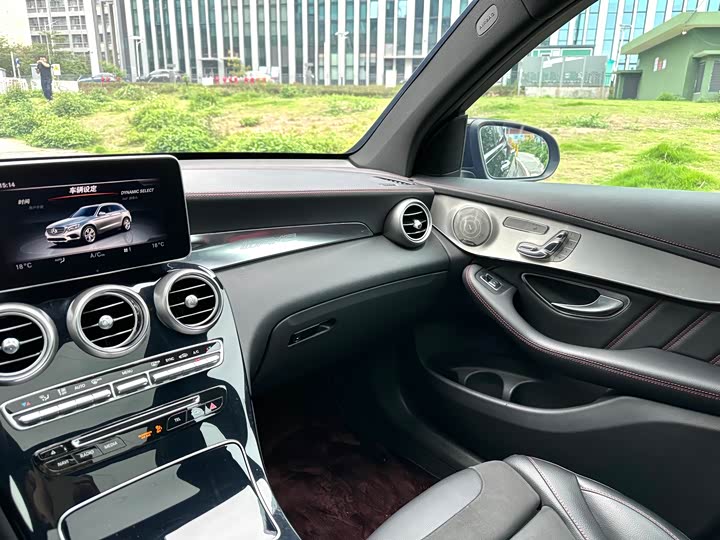 Mercedes-Benz GLC 2017 AMG GLC 43 4 MATIC — фото 16