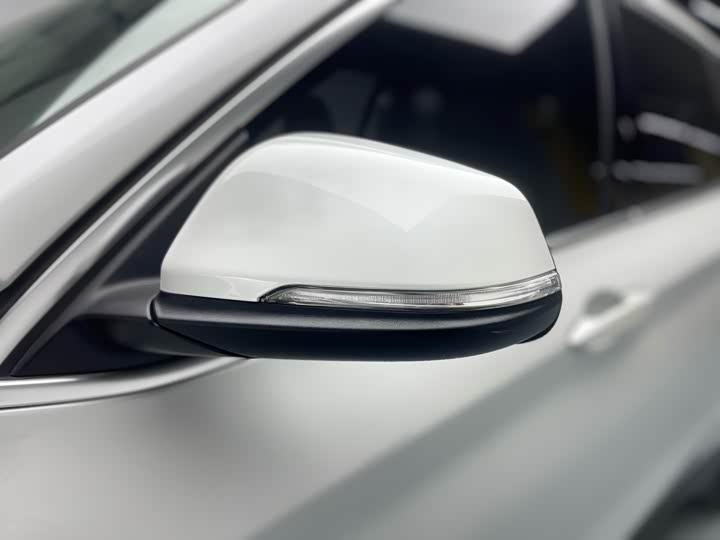 BMW X1 2021 s Drive 25 Li Leading — фото 17