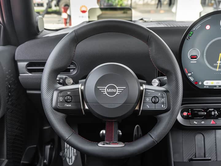 MINI Hatch — фото 12