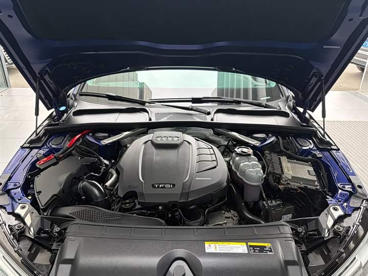 Audi A4L 2019 40 TFSI VI — фото 8