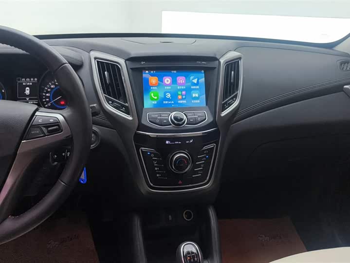 Changan CS35 2017 1.6 L MTLuxury — фото 13
