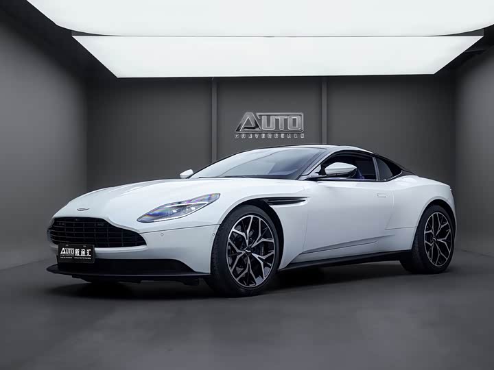 Aston Martin DB11 2019 4.0 T V 8 Coupe — фото 1