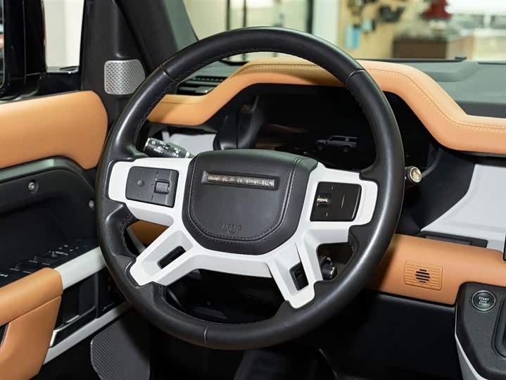 Land Rover Defender — фото 13