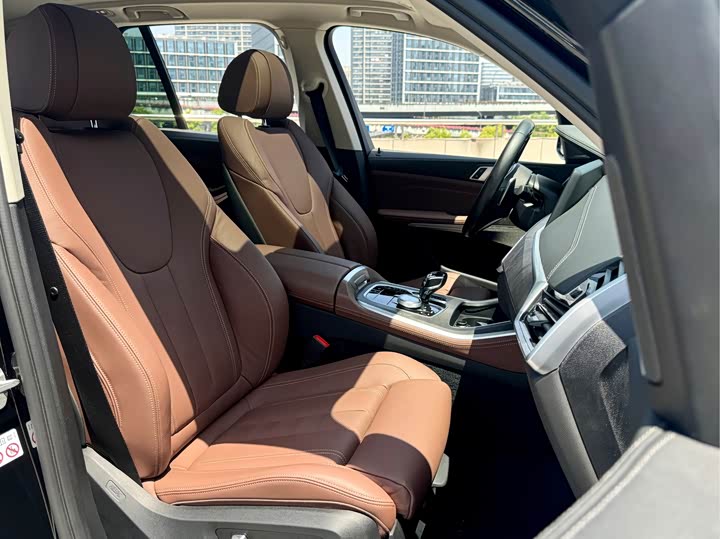 BMW X5 2021 x Drive 40i M — фото 9