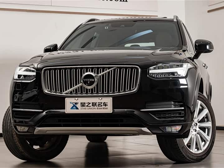Volvo XC90 2018 T 6 7 — фото 4