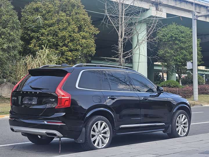 Volvo XC90 2018 T 6 7 — фото 5